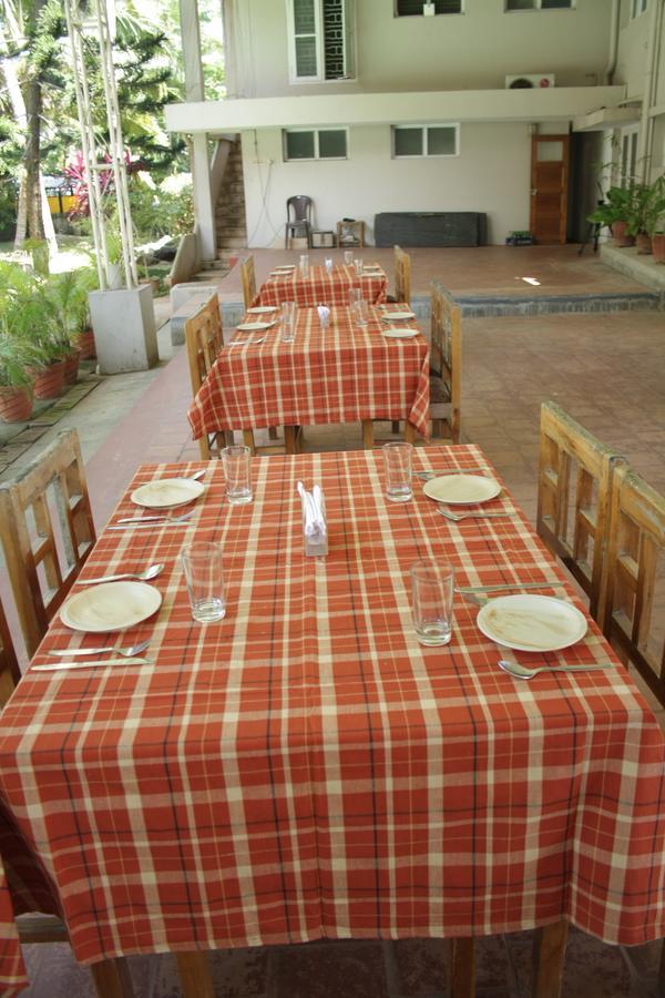 Raja Hotel Kovalam Kültér fotó