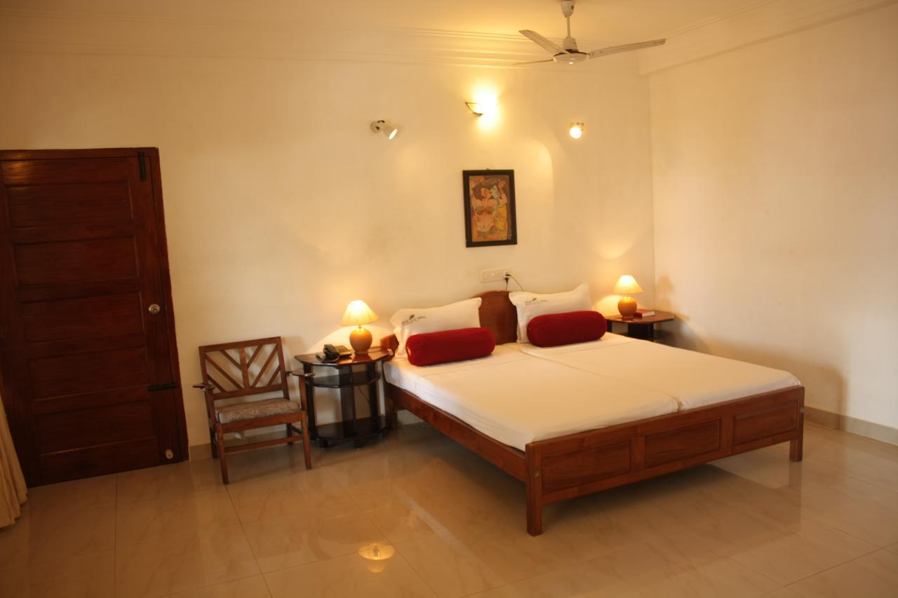 Raja Hotel Kovalam Kültér fotó